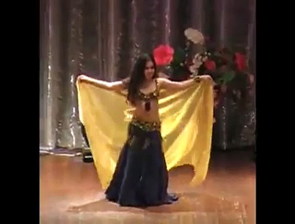 A bouquet of Young Bellydancer : brunette 6