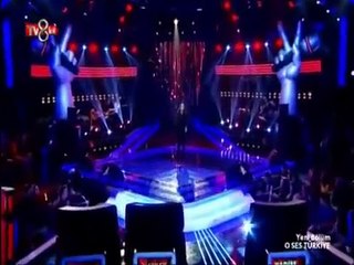 Ebru Gündeş taklidi yapan yarışmacı jüriyi şaşkına çevirdi