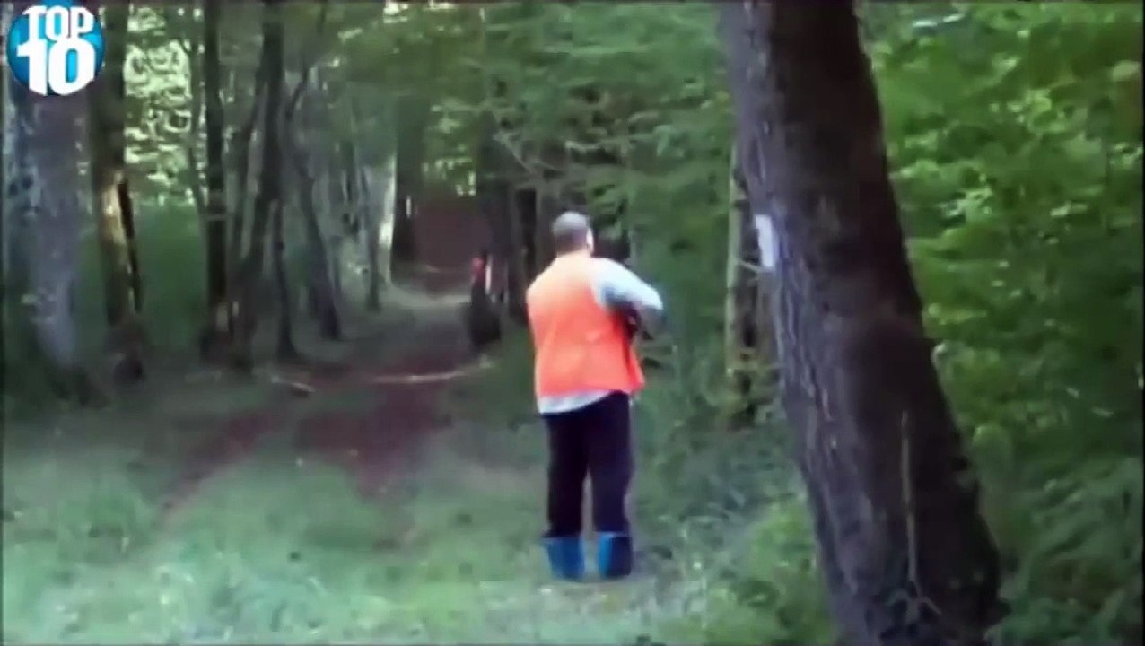 Прикол 2015 - Жестокая охота на дикого кабана. Нервным не смотреть