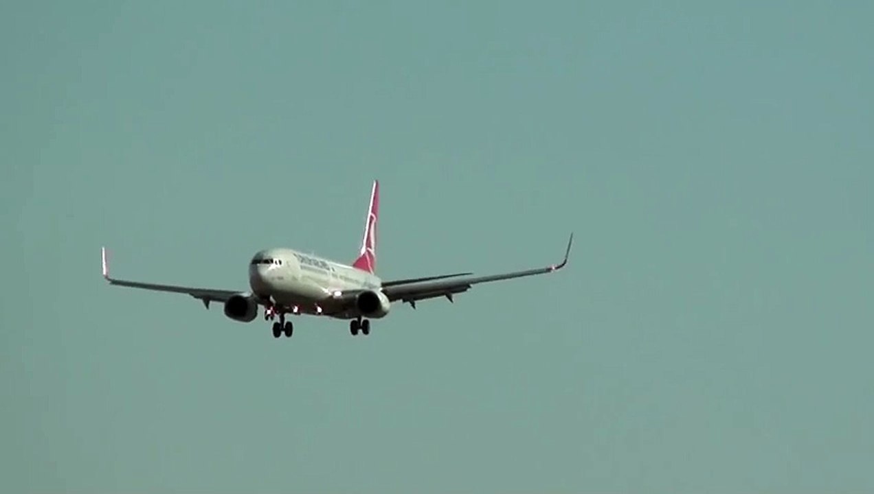Crash d'avion évité de justesse... Il redécolle après un atterrissage raté!