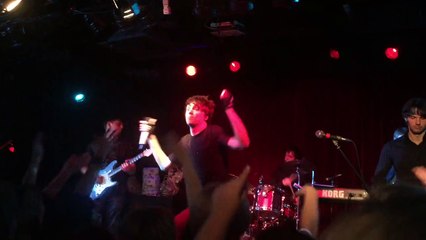 «SatisHorse» (фрагмент) А.Бон (Москва, «16 тонн», 6.12.2015) (Галина Матвиенко)