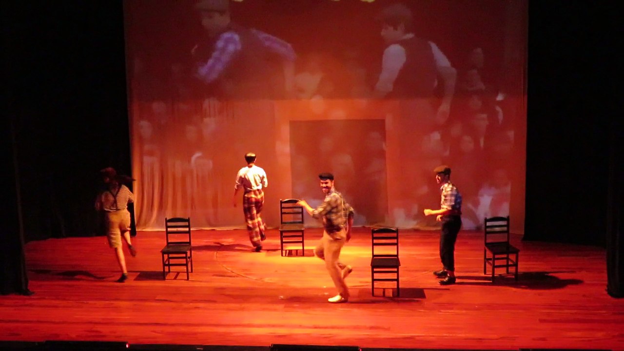 10 - Com os Pés na Broadway - Newsies