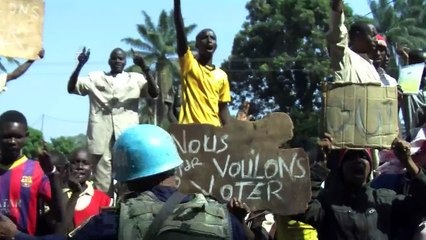 Centrafrique: référendum constitutionnel sous tension, 2 morts