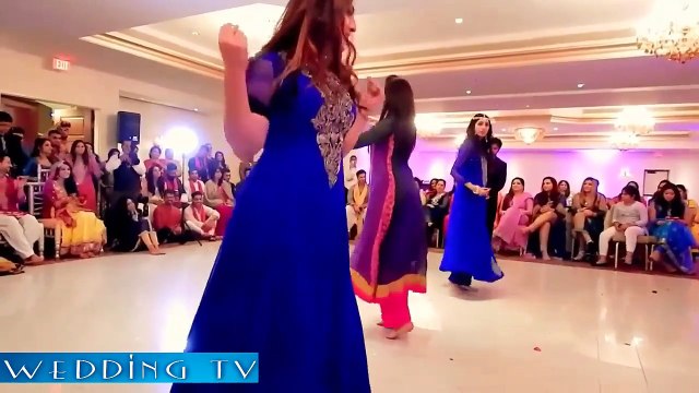 Pakistani Wedding Marriage Hall Dance on (18 Baras Ki Kanwari) HD - Wedding TV
