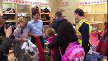 Syrian refugees welcome by canadian prime minister..