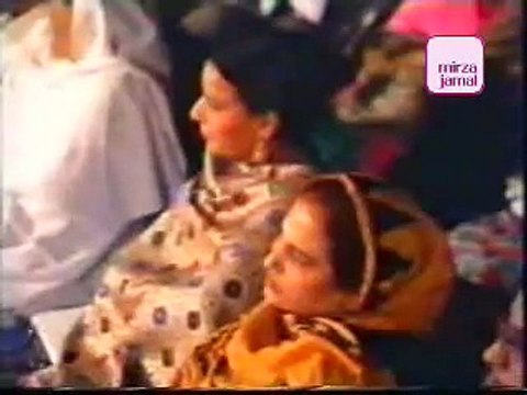 Ahmed Faraz - Ghazal - suna hai loag usey aankh bhar ke