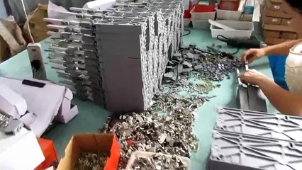 Kitchen Cabinet Hardware - China: Premium Mechanical Spring Mechanism / Production 1