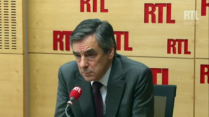 "Il n'y a pas d'alternance crédible qui soit incarnée par l'opposition", selon François Fillon