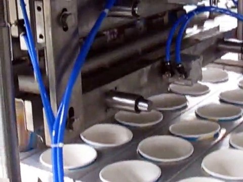 Máy cấp và dán màng ly tự động, máy dán cốc nhựa, máy dán miệng ly mì ly cháo tự động