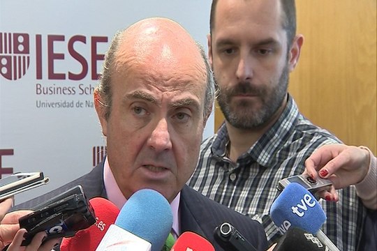De Guindos cree que Rajoy hará propuestas concretas