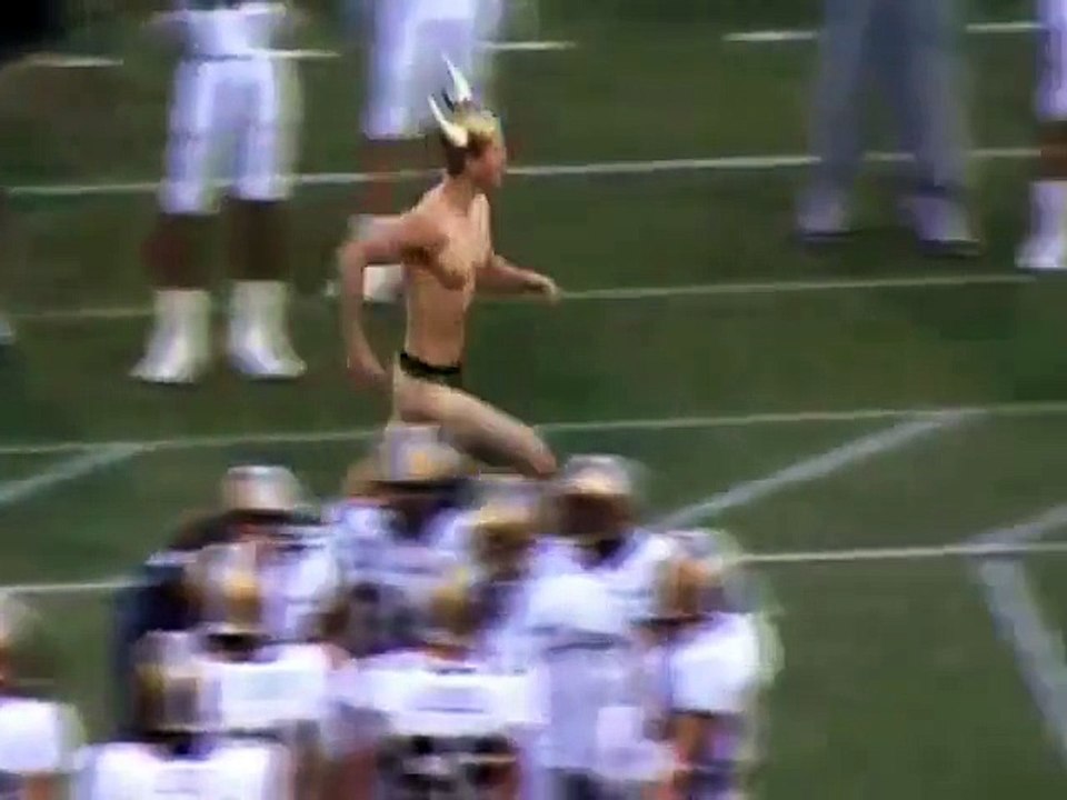 17 Craziest Field Crashers!!!