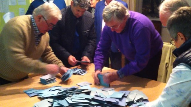 Elections regionales. Dépouillement à la mairie