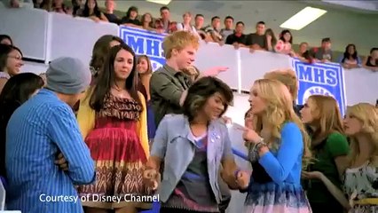 Lemonade Mouth Open-Top Bus Tour through London!