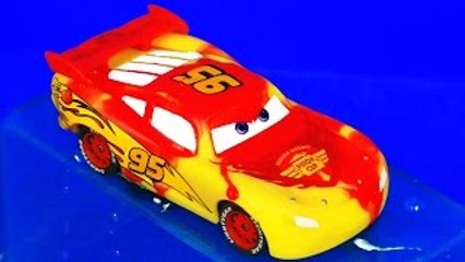 下载视频: CARS 2 Color Changers Disney Pixar Cars Playset House of Body Art Toys Lightning McQueen H