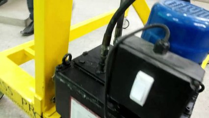 Hydraulic Floor Crane By 14-INDUSTRIAL (MUET, JAMSHORO)