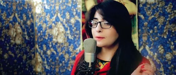 Video herunterladen: Mashup - Gul Panra - Aaj Phir Tum Pe Pyar Aaya Hai - Feat Yamee KHan 720p