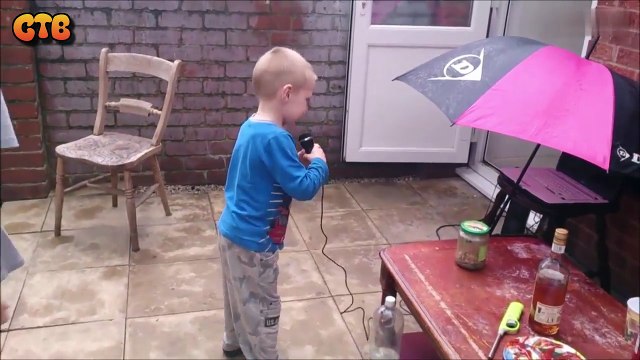 Мой младший сын Никита зажигает!!! Прикол!