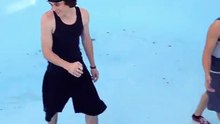Courir dans le fond d'une piscine Fail