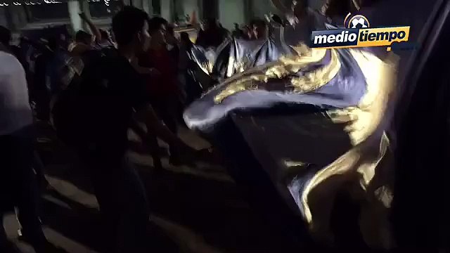 Con gran fiesta la porra de Pumas llegó a CU