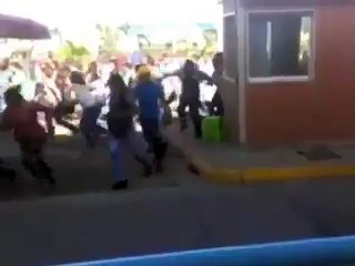 Así fue como un grupo de personas corrió por comida en Valle de la Pascua