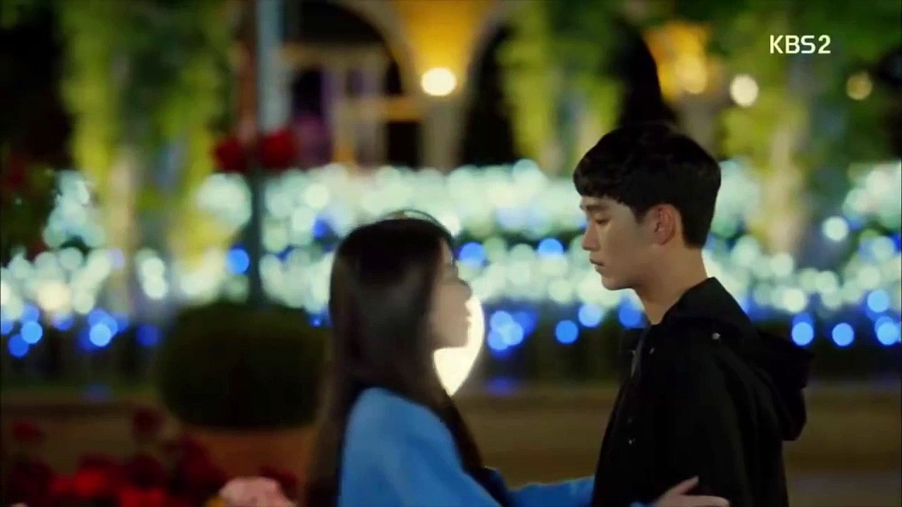 KIM SOO HYUN KISS SCENES 김수현 키스신 (The Producers 프로듀사)