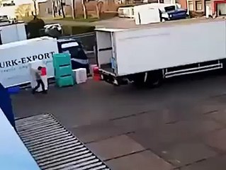 truck funnyVID-20151030-WA0026