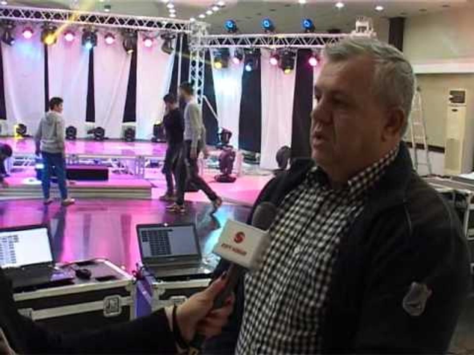 Lajme - Rregullohet skena për  xhirimet për programin e Vitit të Ri