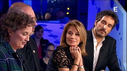 Corinne Marienneau, l'ex-bassiste du groupe Téléphone : "Ils ne veulent pas que je revienne!" - Regardez