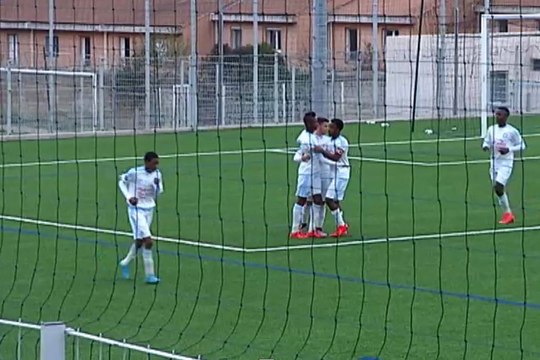 U17 National - OM 5-1 Toulouse Fontaines : le but de Raouf Mroivili (22e)