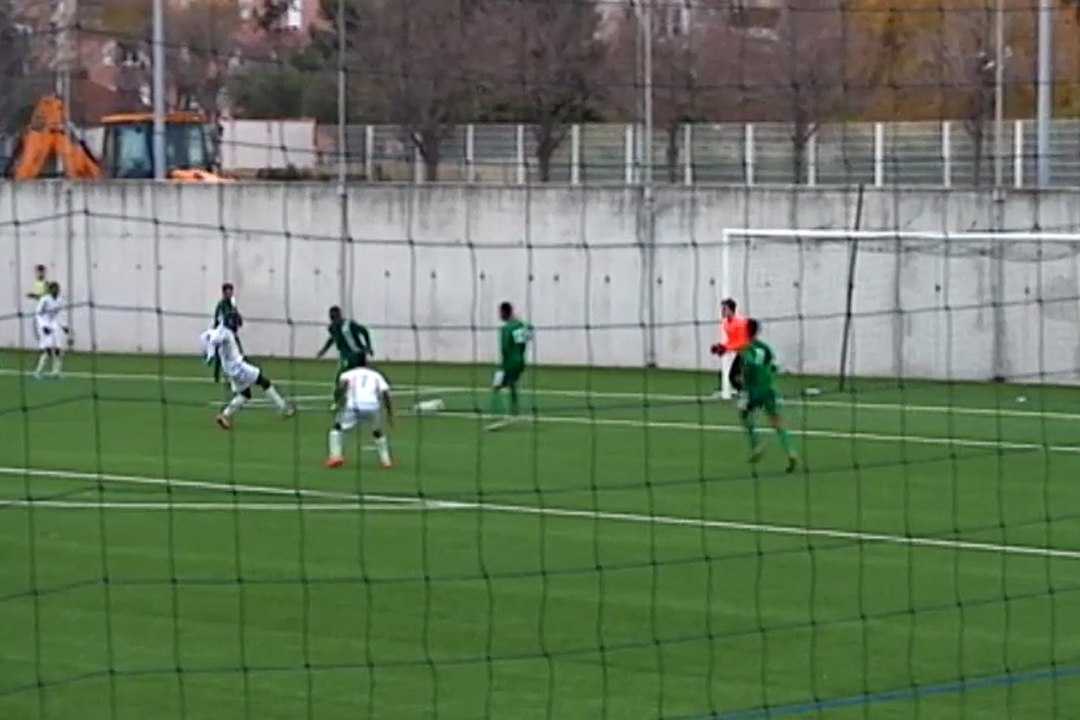 U17 National - OM 5-1 Toulouse Fontaines : le but de Santana Mendy (68e)