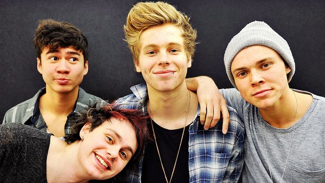 5 Seconds Of Summer - She Looks So Perfect (Karaoke)