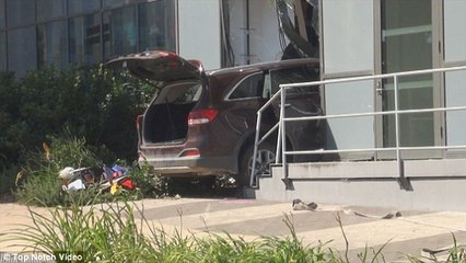 Elderly man crashes his car into the front of Sydney hospital