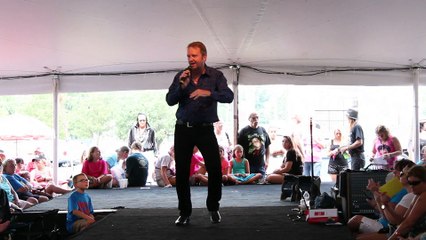 Colin Paul sings 'I Got Stung' Elvis Week 2015