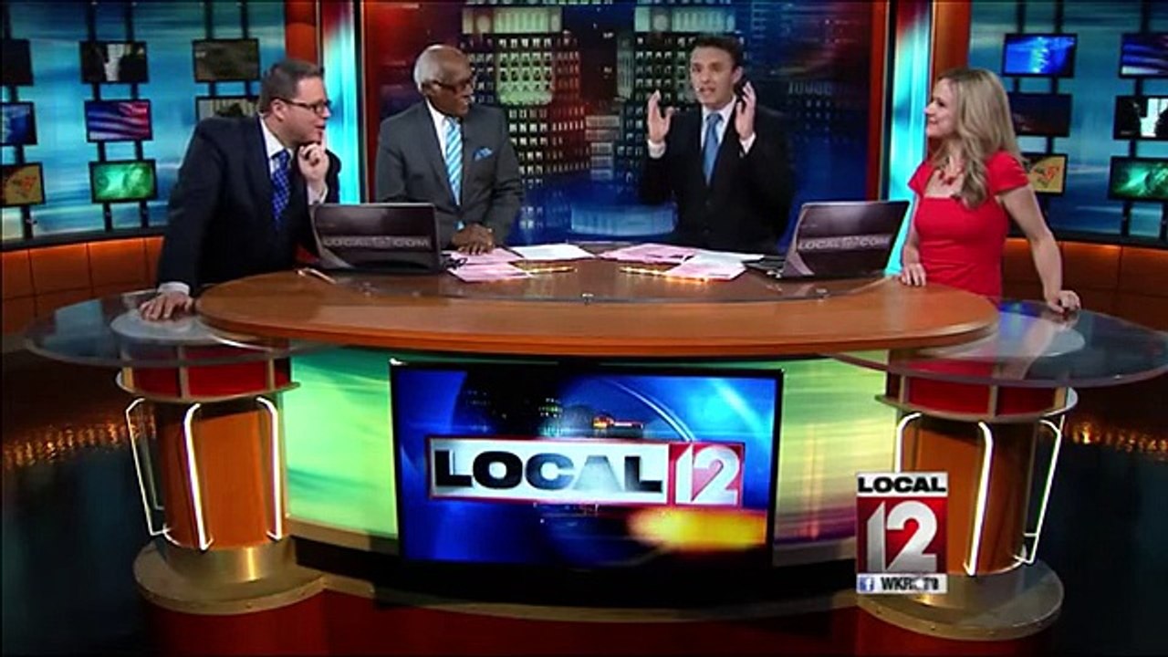 News Anchors Do The WhipNae Nae When The Camera Is “Off”
