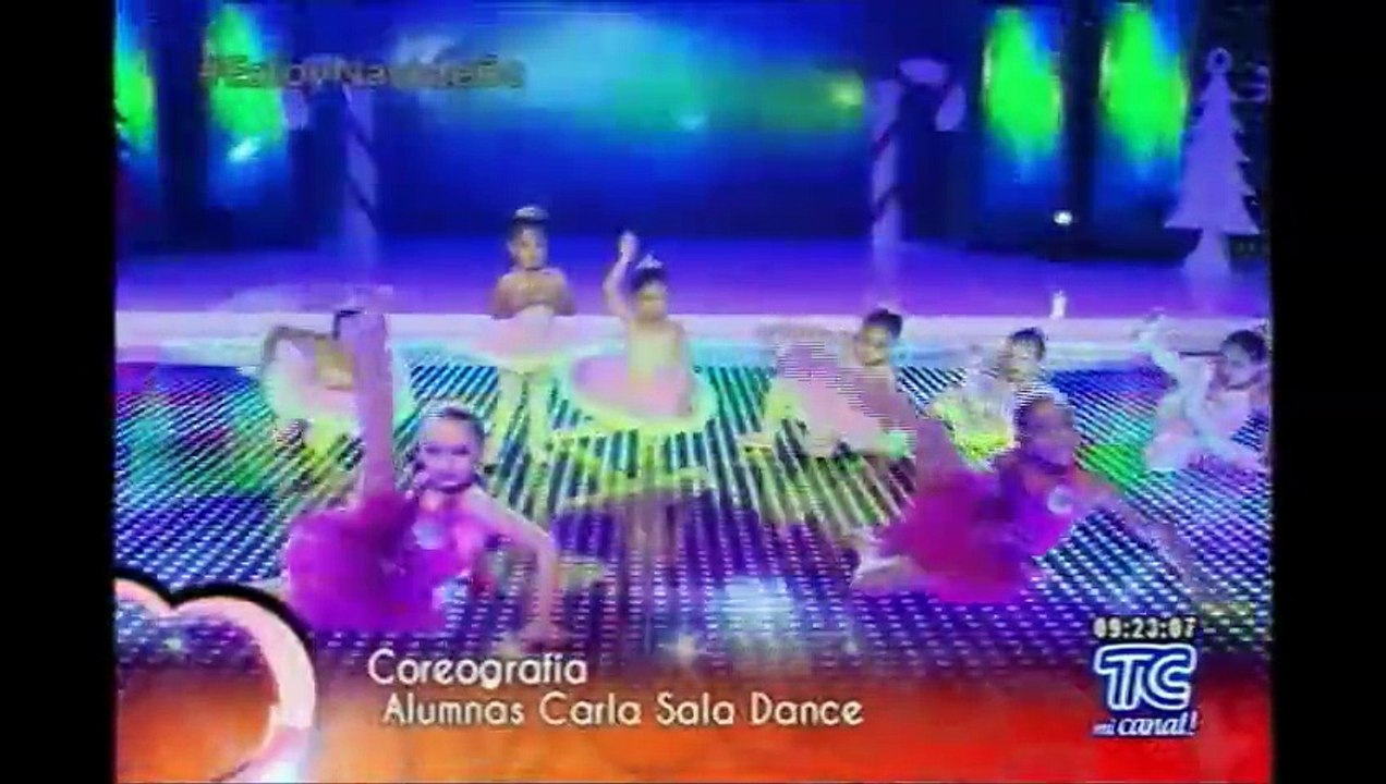 DCEC: El baile de las alumnas de Carla Sala.