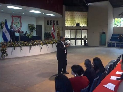 La Tradicional. Graduación Comercial Promoción 2015