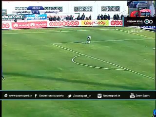 فاروق بن مصطفى رماو عليه تفاحة ياخي كلاها