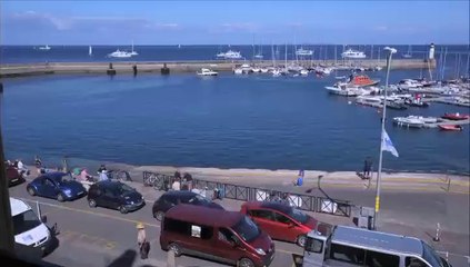 Belle Ile en mer, arrivée de ferry Vindilis au port (Le Palais) Timelapse, Août 2015