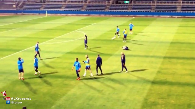 Lionel Messi inscrit un but exceptionnel à l'entraînement avec le Barça