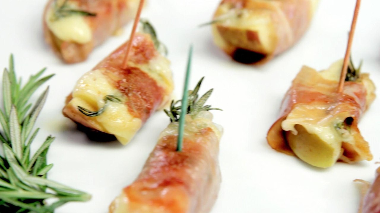 Mom's Appletizer - Apple, Prosciutto & Cheese - What More Do you Need?! | Short & Savory!