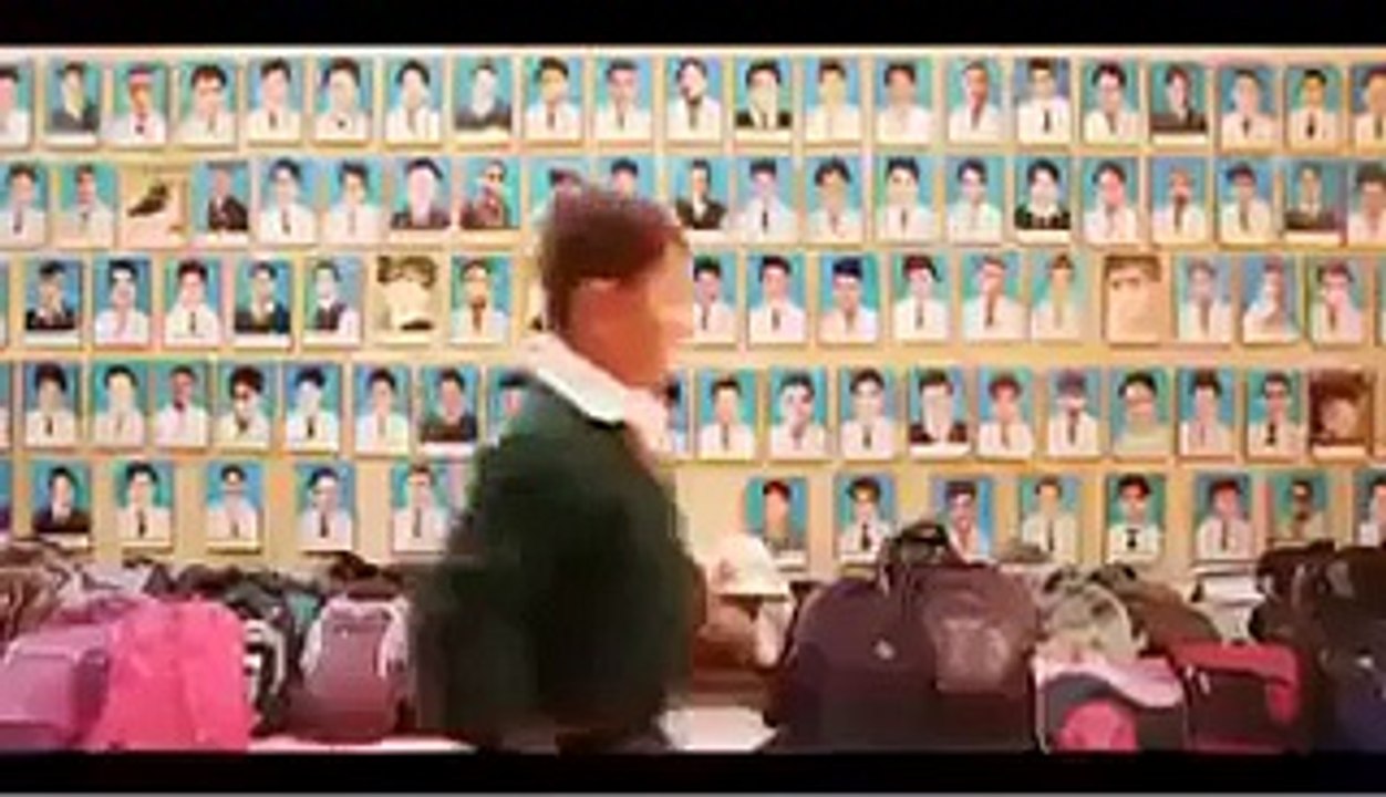 Mujhy dushman ka bachon ko parhana hai Army Pub...