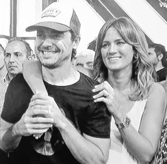 Pedro y Paula viendo los bailes 2 - 14 de Diciembre