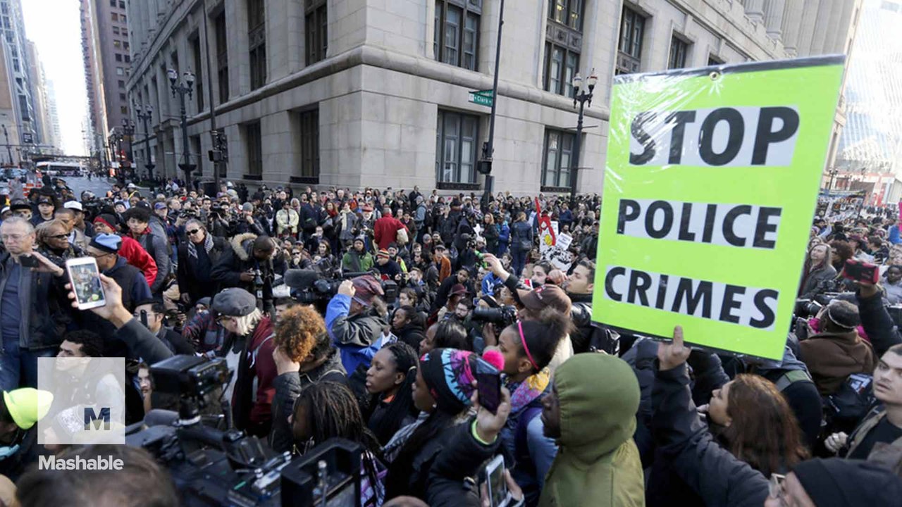 Chicago protesters call for mayor's resignation