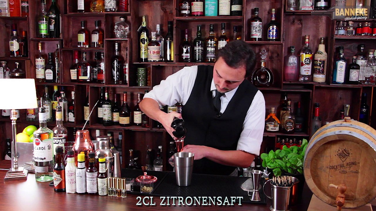 Curtain Call -  Bacardi Legacy Cocktail selber mixen - Schüttelschule by Banneke