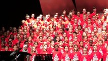 Children's Choir welcomes Refugees with heart warming Arabic Song in Canada