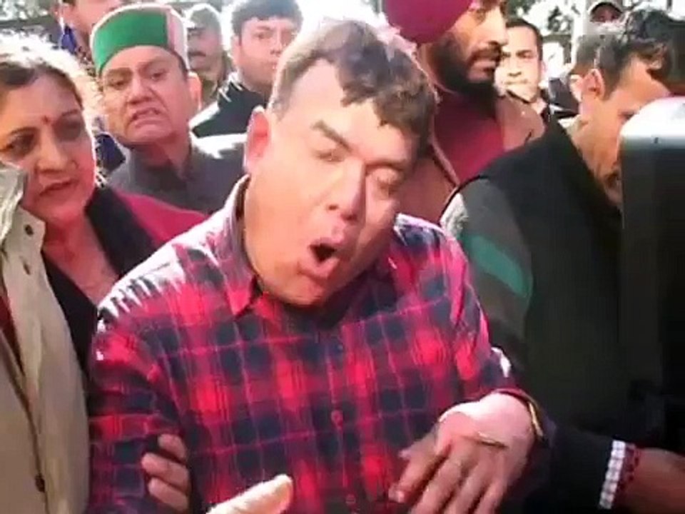 Congress protesters injured while trying to burn PM Narendra Modi’s effigy