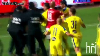 Craziest Pitch Invaders ● Funny & Violent Crash Fielders ● Comedy Football
