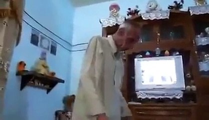 Ye Dekho Arboon ka hall ek sedey sadey admi ko kesey pagal kea