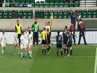 Rugby féminin vs foot... masculin ? Jugez vous même...