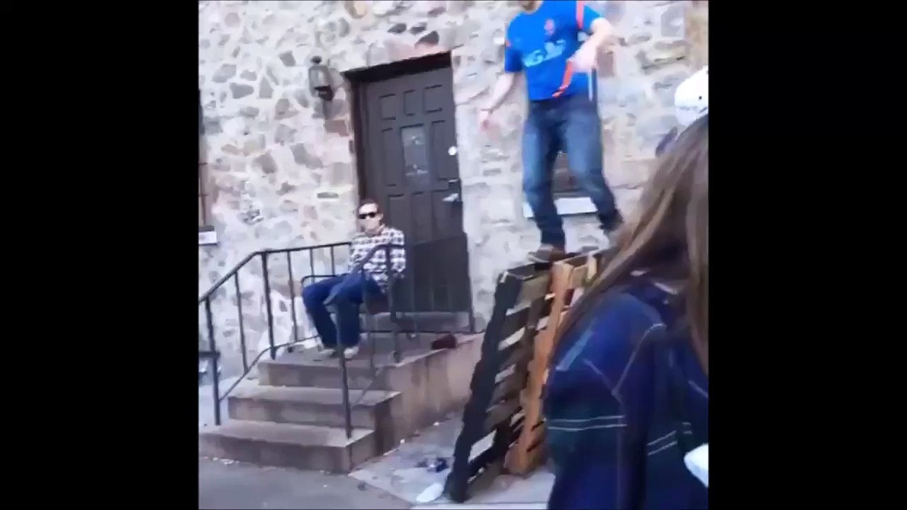 Un frontflip bien raté... Et ça doit faire mal